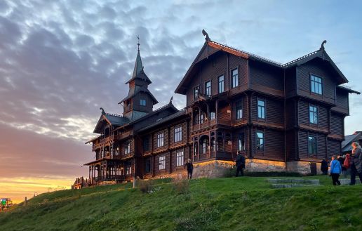 Nyrestaurerte Holmenkollen Park hotell